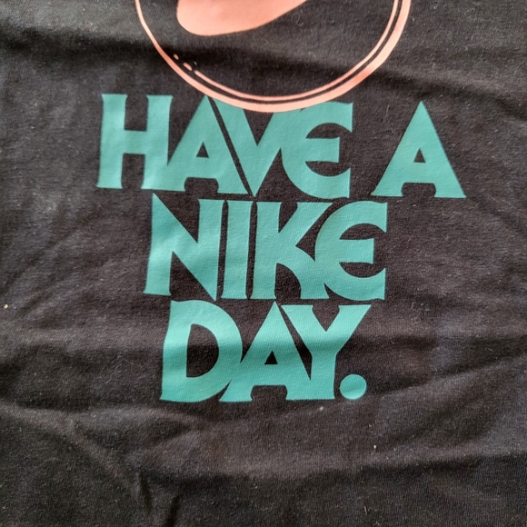 Nike Girls Have A Nike Day Shirt Girls Large CN0377 010 Color Black Smile 092024 - Picture 5 of 6